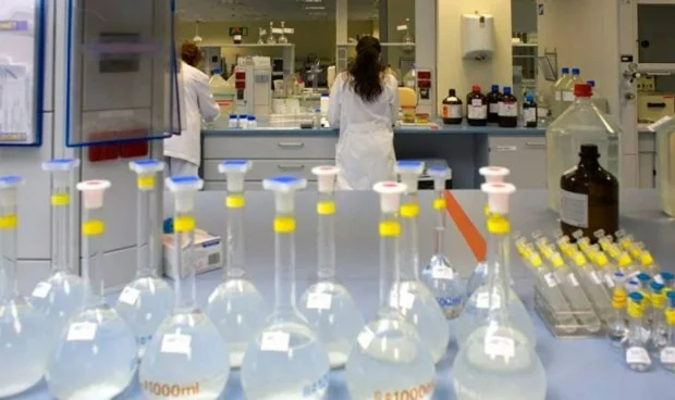 LA INDUSTRIA FARMACÉUTICA SE MODERA TRAS EL 